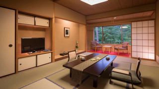 標準和室12畳+踏込｜ゆったりと落ち着く和室 [和室] [禁煙] [マウンテンビュー]