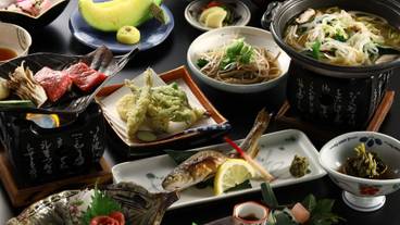 会席料理一例① / 1