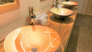 ダブルルーム　共用バスルーム