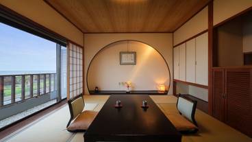 季粋の宿 紋屋（キッスイノヤド モンヤ） / 1