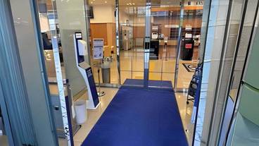 施設の入り口 / 5