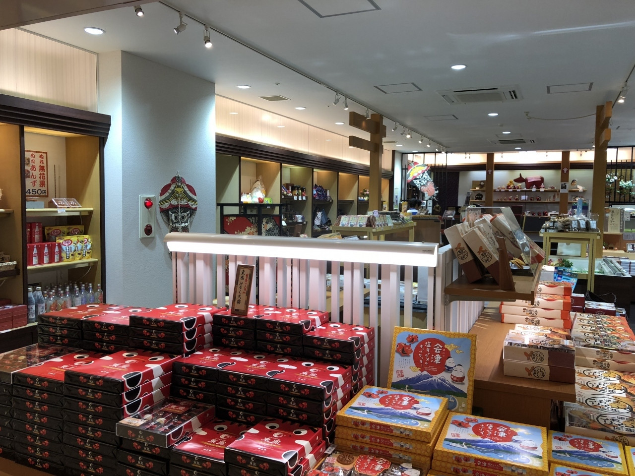 オープンキッチンで出来立て料理を♪人気の“朝ラー”で元気もチャージ4009526