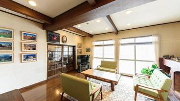 ロビー応接スペース / 3