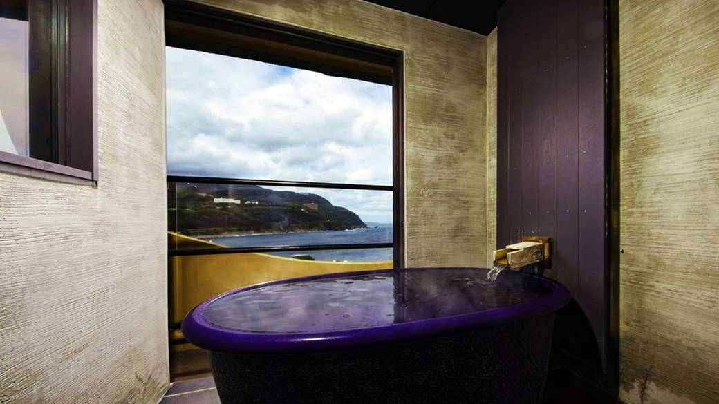 客室や大浴場で
ゆったり / 1