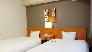 ツインルームシングルサイズベッド 2 台禁煙