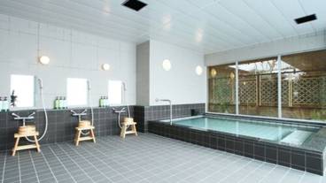 屋内スパ浴槽 / 2