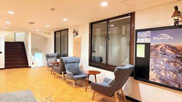 ロビー応接スペース / 8