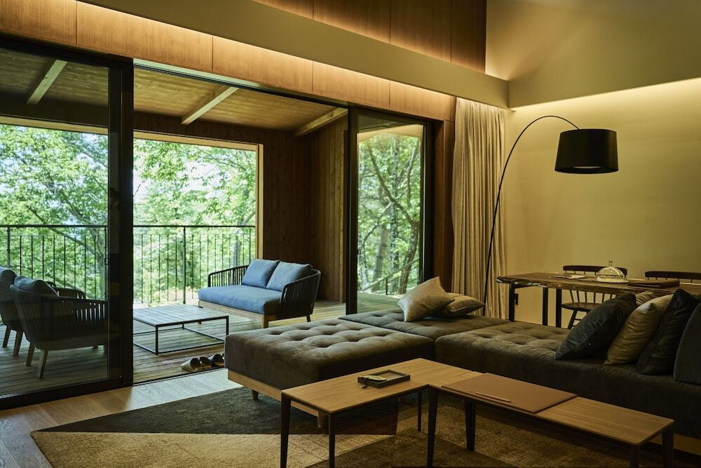 6万平米の森の中で味わう、「ひらまつ」のフレンチ3412297