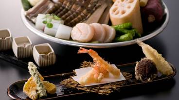 食事・飲み物 / 10