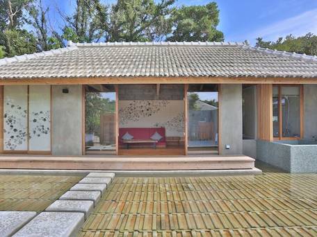 翡翠巣 KAWASEMINOSU（MUKAKA VILLA） / 2