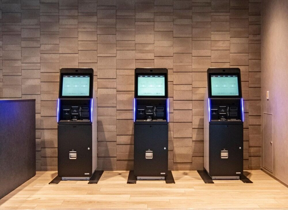 フロント