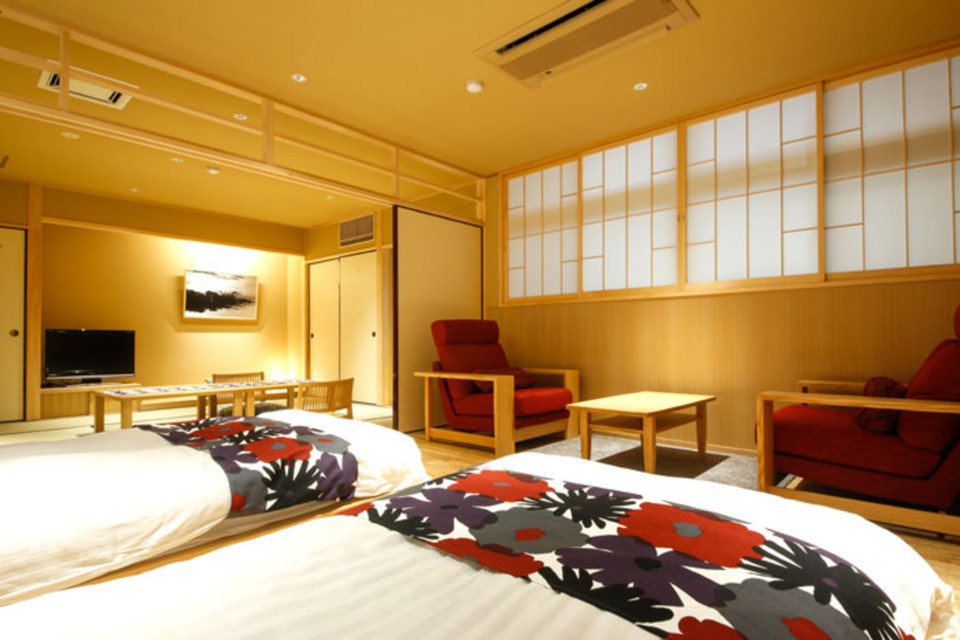 城崎温泉 湯楽 Yuraku Kinosaki Spa&Gardens(キノサキオンセン ユラク キノサキ スパアンドガーデンズ ) / 1
