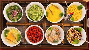 朝食ビュッフェ / 3