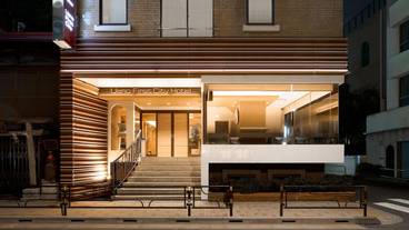 施設の入り口 / 11