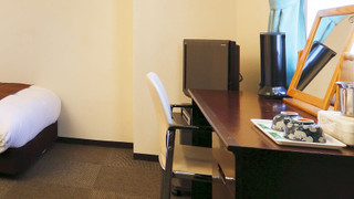 ツインルーム シングルベッド 2 台 禁煙