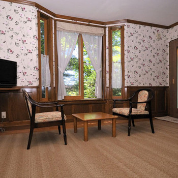 5. 軽井沢の貸別荘　桜ヶ丘パークコテージ3630237