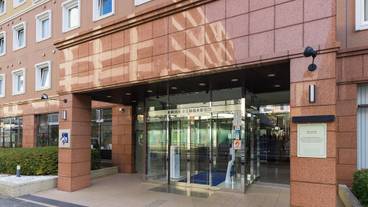 施設の入り口 / 4