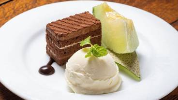 食事・飲み物 / 1