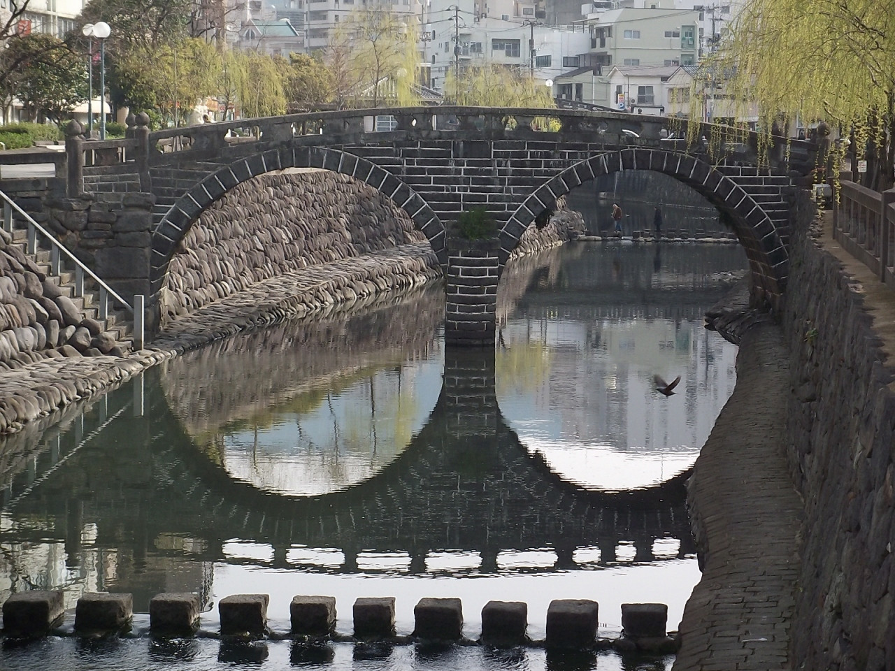 長崎のシンボル「眼鏡橋」903721