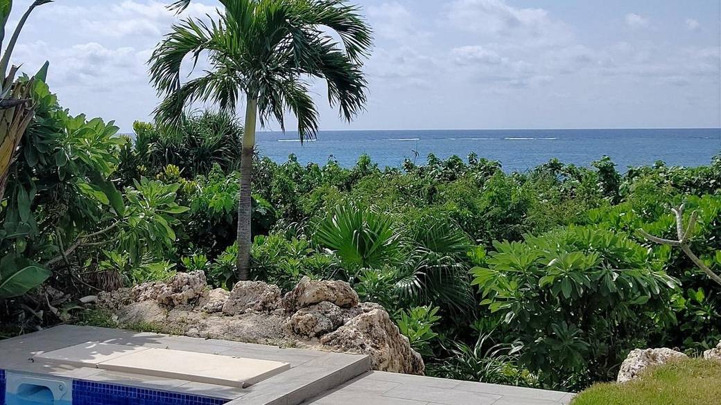 澄んだ空と海を
感じながら出発 / 2