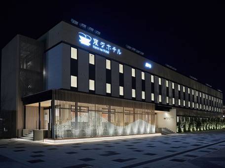 変なホテル 小松駅前 / 3