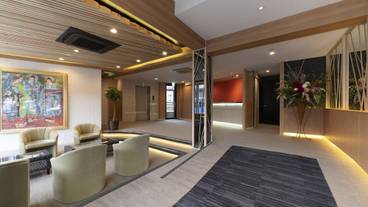 内部エントランス / 2