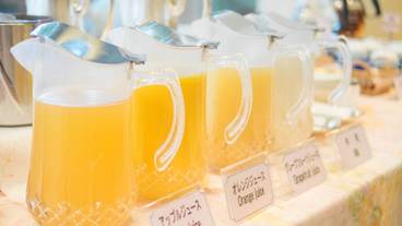 食事・飲み物 / 4