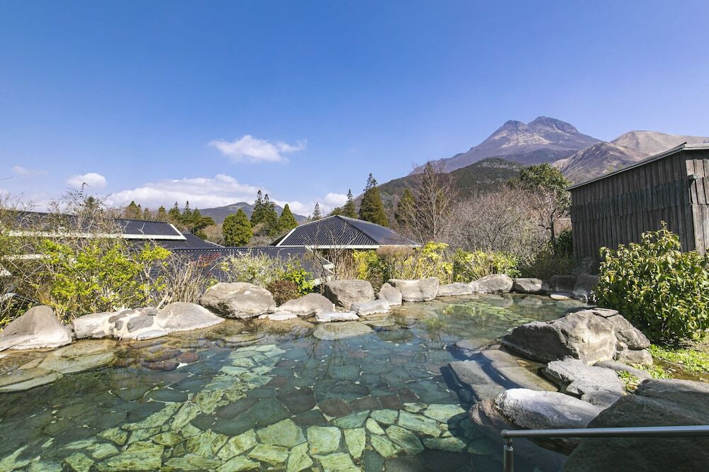天心の大湯 露天岩風呂(1)