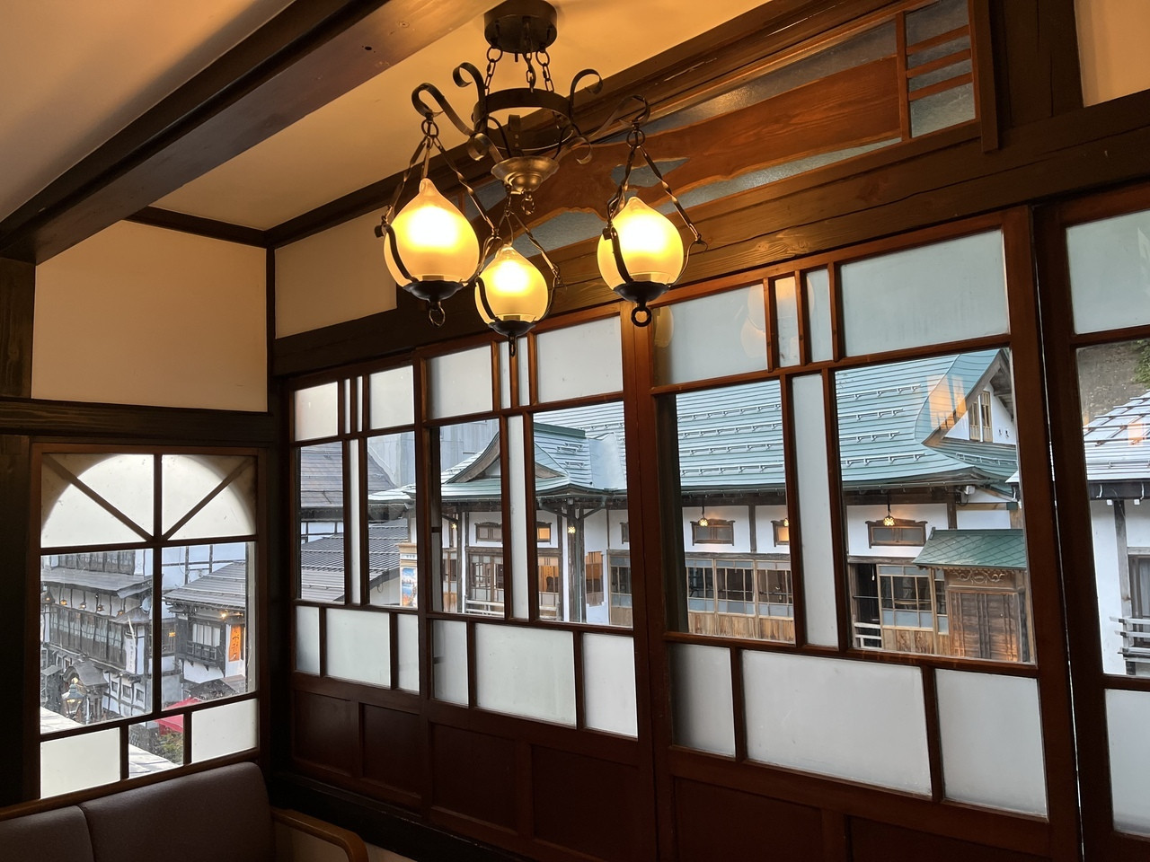 洞窟風呂にワクワク♪銀山温泉を代表する登録文化財の宿3393572