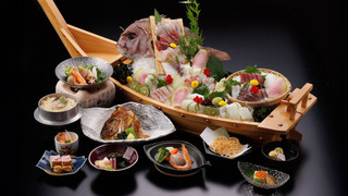 和室 禁煙 海側 2食付き 鳴門鯛の会席料理（夕食 レストラン）