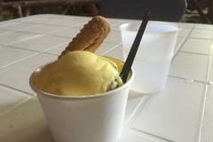 ガンガラーの谷　ケイブカフェ