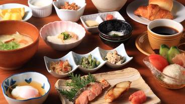 食事・飲み物 / 12