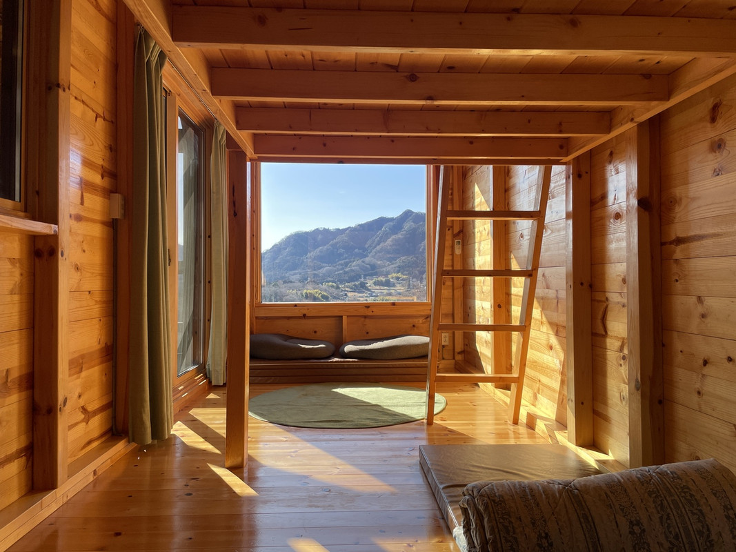 トレーラーハウス内