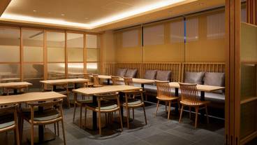 いちえ・ラウンジ① / 2