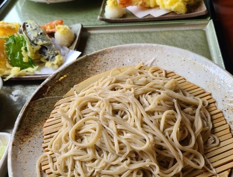 「膳」の天もりそば / 4