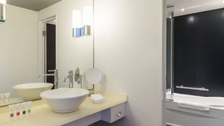 Swiss Advantage Room ルーム シングルベッド 2 台