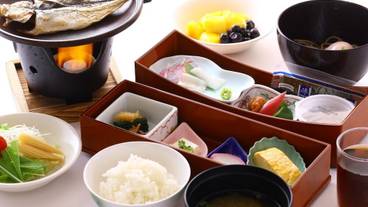 食事・飲み物 / 1