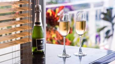 食事・飲み物 / 9