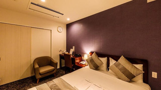 [禁煙] スタンダードクィーンルーム 17平米＜160cm幅ベッド＞