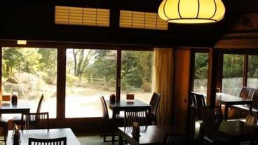 朝食スペース / 8