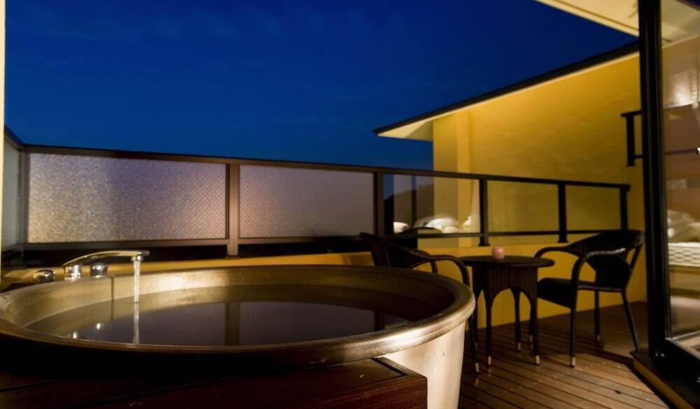 客室露天風呂の例(1) / 1