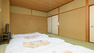 和室 共用バストイレ 6名用 禁煙