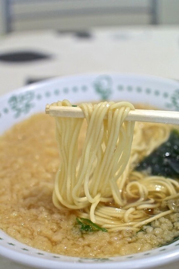 「玉林園 本店」料理 1112320 天かけラーメン 2