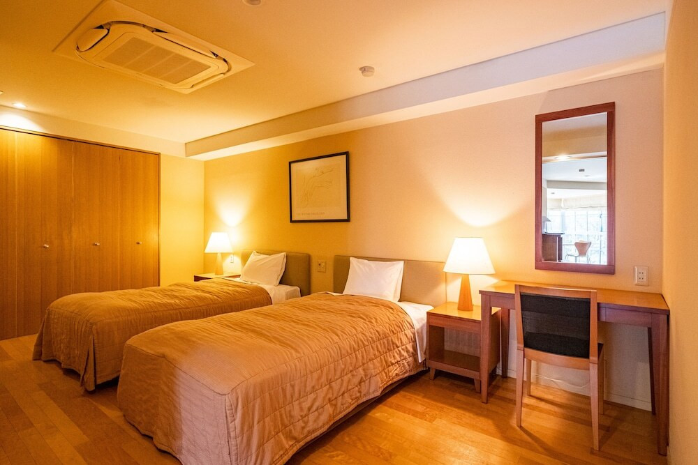 デラックスフォーベッドルーム(2)