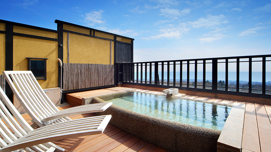 朝から高級食材を堪能♡客室露天風呂からは海を一望3493364