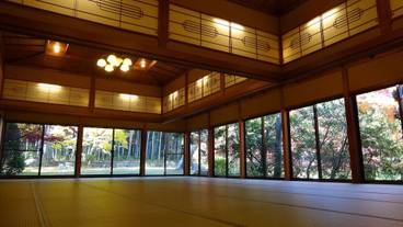 ボールルーム / 9