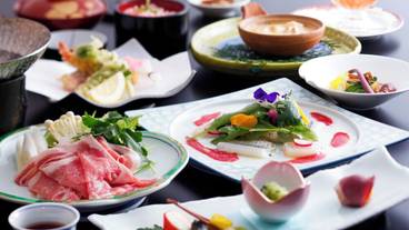 食事・飲み物 / 3