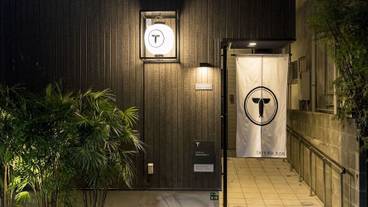 施設の入り口 / 18