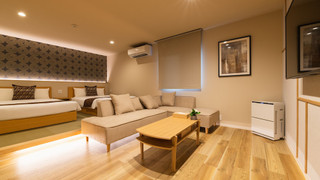 デラックス D  禁煙