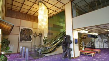 内部エントランス / 2